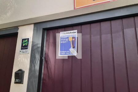 Casa à venda com 350m², 3 quartos e 2 vagasPlaca instalada