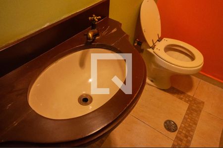 Casa à venda com 350m², 3 quartos e 2 vagasLavabo