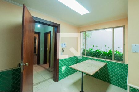 Casa à venda com 350m², 3 quartos e 2 vagasCozinha