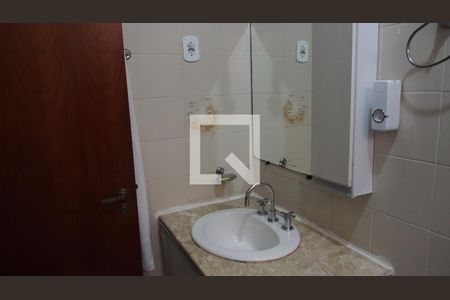 Casa para alugar com 300m², 4 quartos e 4 vagasBanheiro