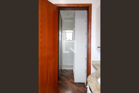 Casa à venda com 210m², 3 quartos e 6 vagasBanheiro da Suíte 3