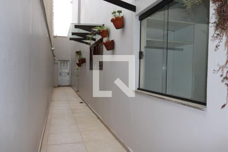 Casa à venda com 210m², 3 quartos e 6 vagasQuintal