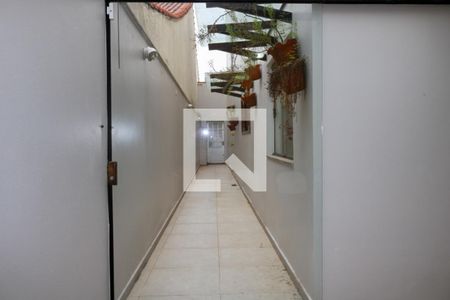 Casa à venda com 210m², 3 quartos e 6 vagasQuintal