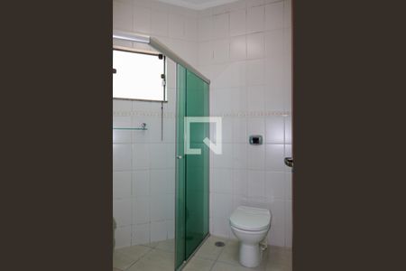 Casa à venda com 210m², 3 quartos e 6 vagasBanheiro da Suíte 3