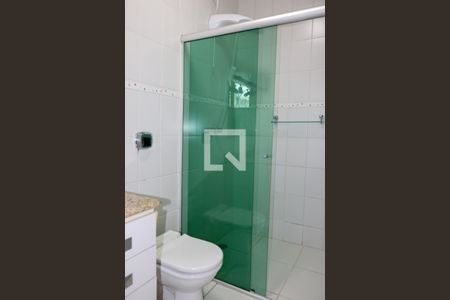 Casa à venda com 210m², 3 quartos e 6 vagasBanheiro da Suíte 1