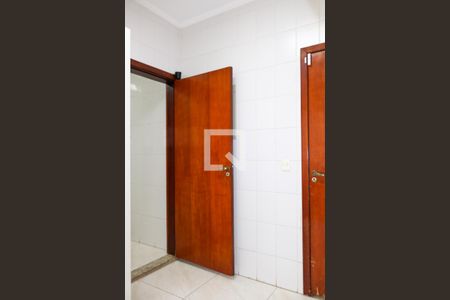 Casa à venda com 210m², 3 quartos e 6 vagasÁrea de Serviço