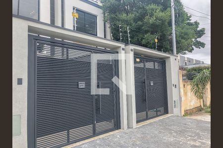 Casa à venda com 150m², 4 quartos e 2 vagasFachada