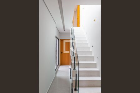 Casa à venda com 150m², 4 quartos e 2 vagasCorredor