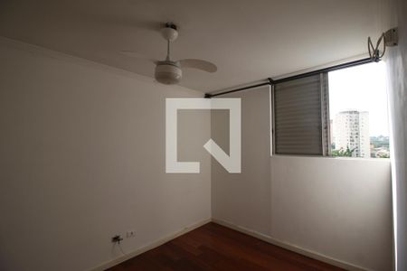 Quarto 2 de apartamento para alugar com 2 quartos, 52m² em Vila Sofia, São Paulo