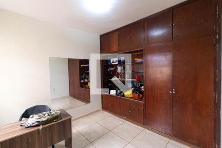 Casa à venda com 260m², 4 quartos e 3 vagasQuarto 01