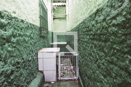 Casa à venda com 240m², 2 quartos e 2 vagasCorredor