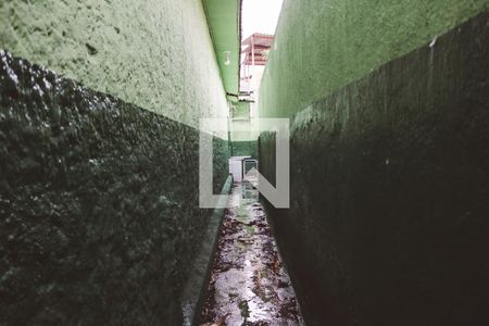 Casa à venda com 240m², 2 quartos e 2 vagasCorredor