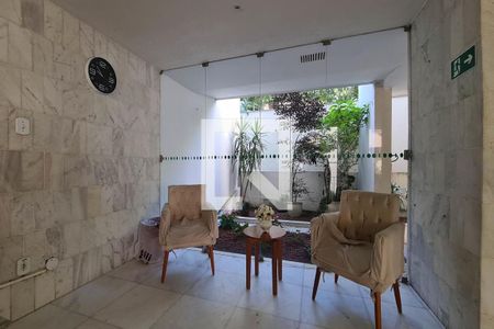 Apartamento para alugar com 60m², 2 quartos e sem vagaHall social