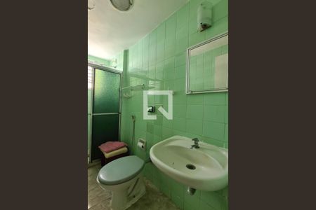 Apartamento para alugar com 60m², 2 quartos e sem vagaBanheiro