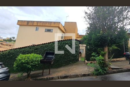 Apartamento à venda com 78m², 2 quartos e 1 vagaFachada