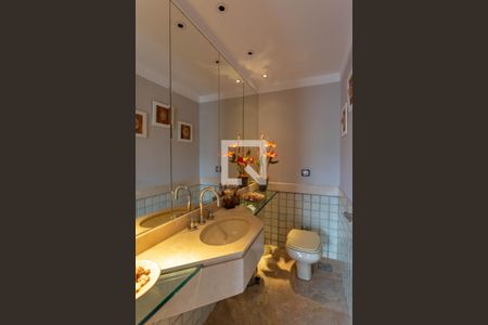 Banheiro de apartamento à venda com 3 quartos, 245m² em Savassi, Belo Horizonte