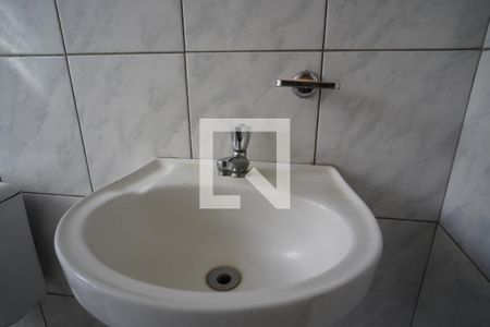 Casa à venda com 350m², 2 quartos e 3 vagasBanheiro 3 - torneira