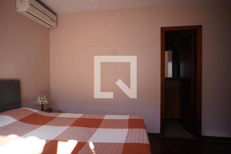 Quarto 1 - Suite de casa à venda com 2 quartos, 350m² em Chácara das Pedras, Porto Alegre