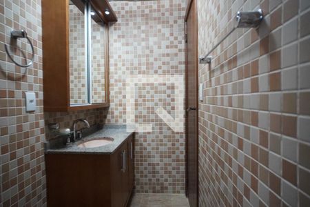 Casa à venda com 350m², 2 quartos e 3 vagasBanheiro - Suíte