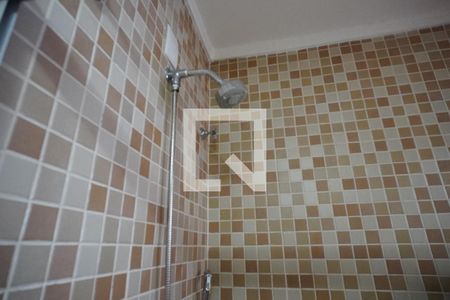 Casa à venda com 350m², 2 quartos e 3 vagasBanheiro - Chuveiro