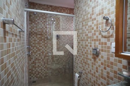 Banheiro - Suíte de casa à venda com 2 quartos, 350m² em Chácara das Pedras, Porto Alegre