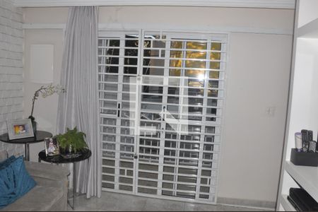 Sala de casa para alugar com 3 quartos, 250m² em Vila Ester (zona Norte), São Paulo