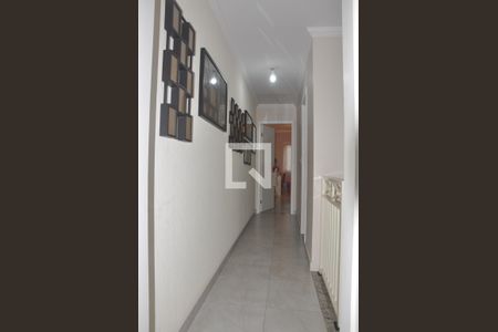 Casa à venda com 250m², 3 quartos e 5 vagasCorredor