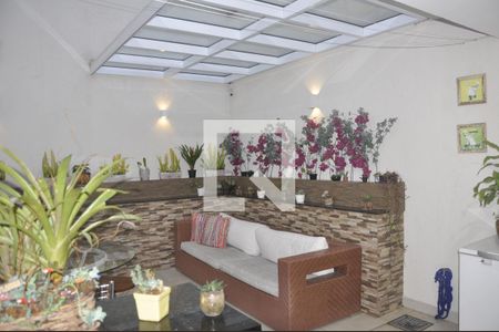 Casa à venda com 250m², 3 quartos e 5 vagasÁrea Externa