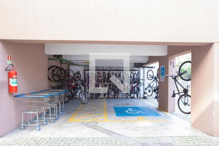 Apartamento para alugar com 34m², 2 quartos e sem vaga Apartamento para alugar com 34m², 2 quartos e sem vagaÁrea Comum - Bicicletário