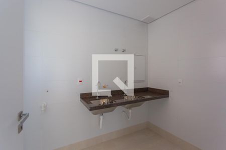 Apartamento à venda com 180m², 4 quartos e 4 vagas Apartamento à venda com 180m², 4 quartos e 4 vagasÁrea de Serviço