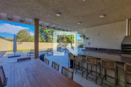 Apartamento à venda com 180m², 4 quartos e 4 vagas Apartamento à venda com 180m², 4 quartos e 4 vagasÁrea comum - Churrasqueira