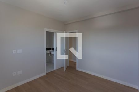 Apartamento à venda com 180m², 4 quartos e 4 vagas Apartamento à venda com 180m², 4 quartos e 4 vagasSuíte 2