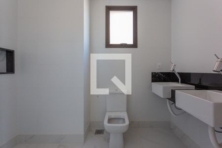 Apartamento à venda com 180m², 4 quartos e 4 vagas Apartamento à venda com 180m², 4 quartos e 4 vagasBanheiro da Suíte 4