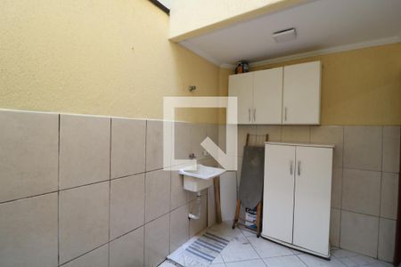 Casa à venda com 100m², 2 quartos e 1 vagaÁrea de Serviço