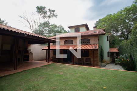 Casa à venda com 246m², 4 quartos e 6 vagasQuintal