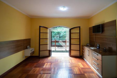Casa à venda com 246m², 4 quartos e 6 vagasQuarto 2