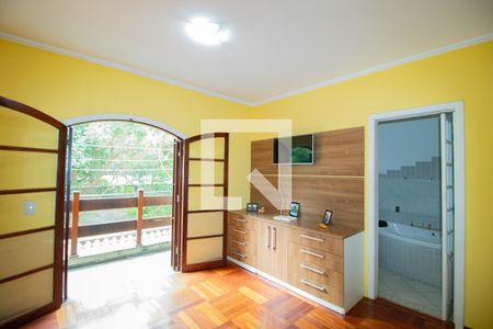 Casa à venda com 246m², 4 quartos e 6 vagasQuarto 2