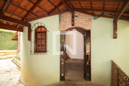 Casa à venda com 246m², 4 quartos e 6 vagasQuintal