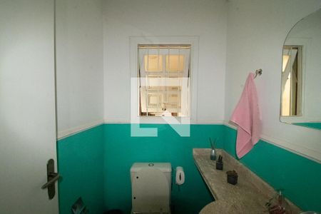 Casa à venda com 246m², 4 quartos e 6 vagasLavabo