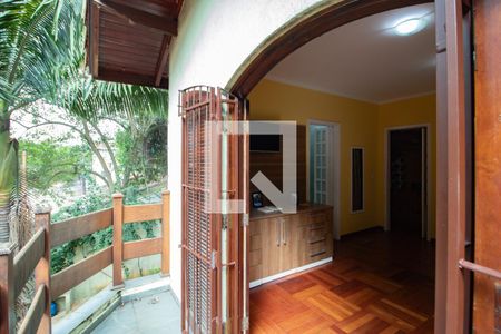 Casa à venda com 246m², 4 quartos e 6 vagasVaranda