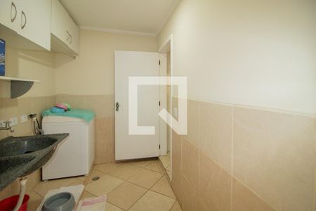 Casa à venda com 246m², 4 quartos e 6 vagasÁrea de Serviço