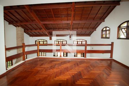 Casa à venda com 246m², 4 quartos e 6 vagasHall