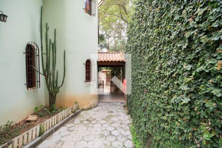 Casa à venda com 246m², 4 quartos e 6 vagasQuintal