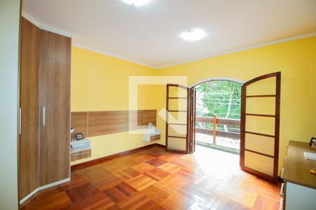 Casa à venda com 246m², 4 quartos e 6 vagasQuarto 2