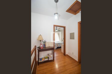 Casa à venda com 142m², 3 quartos e 2 vagasCorredor