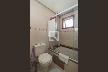 Casa à venda com 142m², 3 quartos e 2 vagasBanheiro da suite