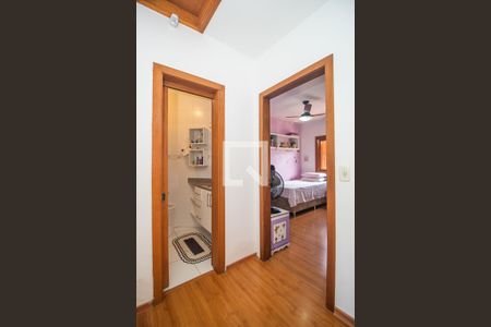 Casa à venda com 142m², 3 quartos e 2 vagasCorredor