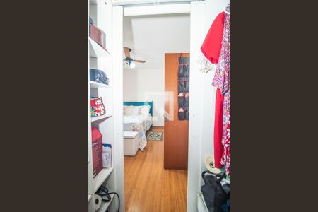 Casa à venda com 142m², 3 quartos e 2 vagasCloset