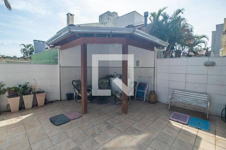 Casa à venda com 142m², 3 quartos e 2 vagasQuintal