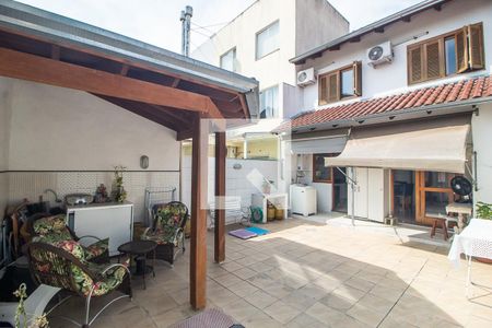 Casa à venda com 142m², 3 quartos e 2 vagasQuintal